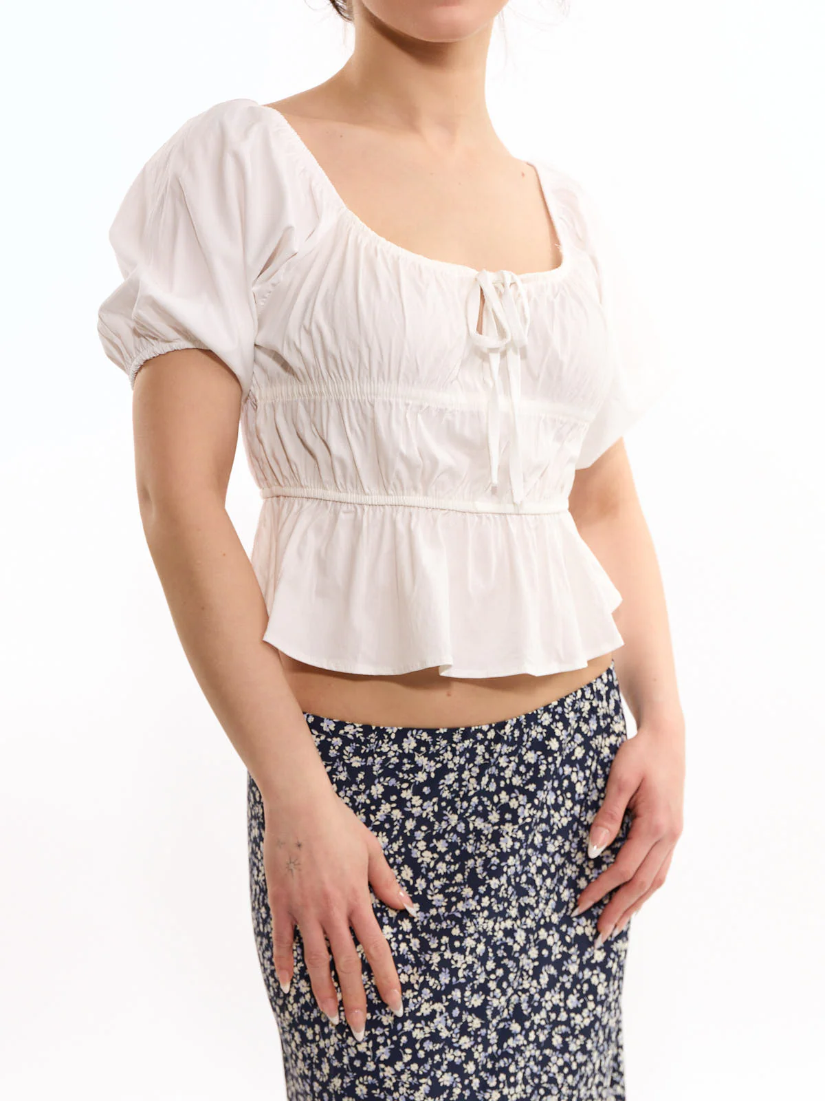 Cindy Bubble Short Sleeve Tie-Front Top - Image 6